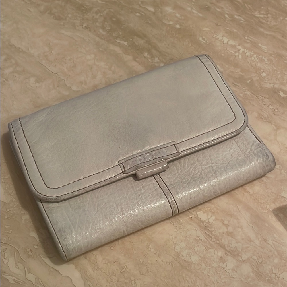 FOSSIL Leather Wallet with Flap Closure Ivory Soft Leather
